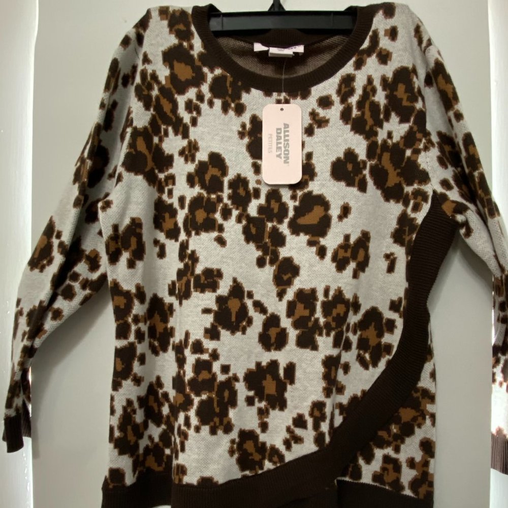 Allison Daley PM Animal Group Cheetah Spot NWT TOP SWEATER